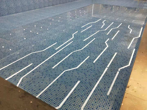 厦门健身馆泳池贴胶膜顺利完工(图2)